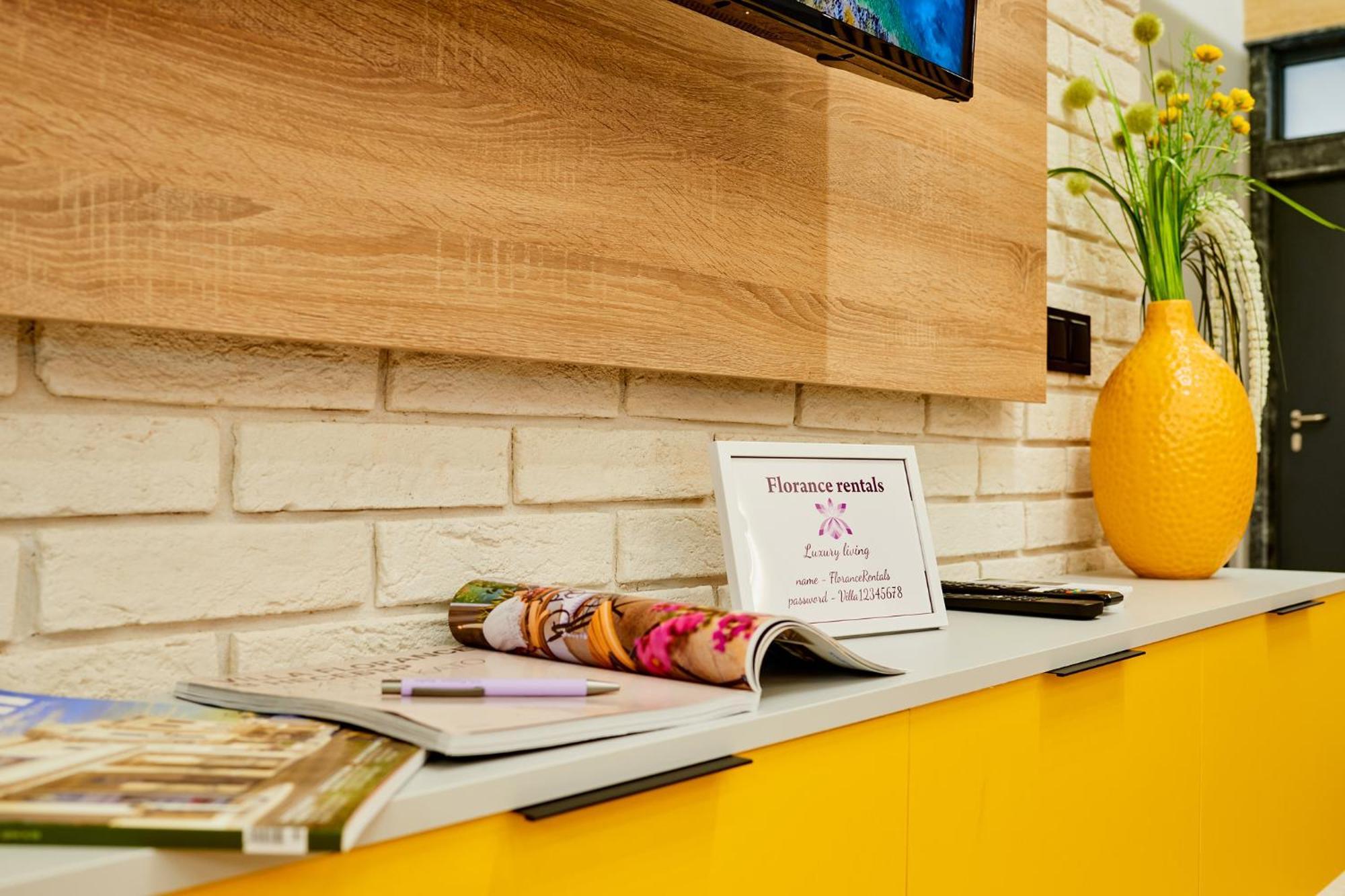 Florance Rentals Luxury Apartments In Burgas City Exteriér fotografie